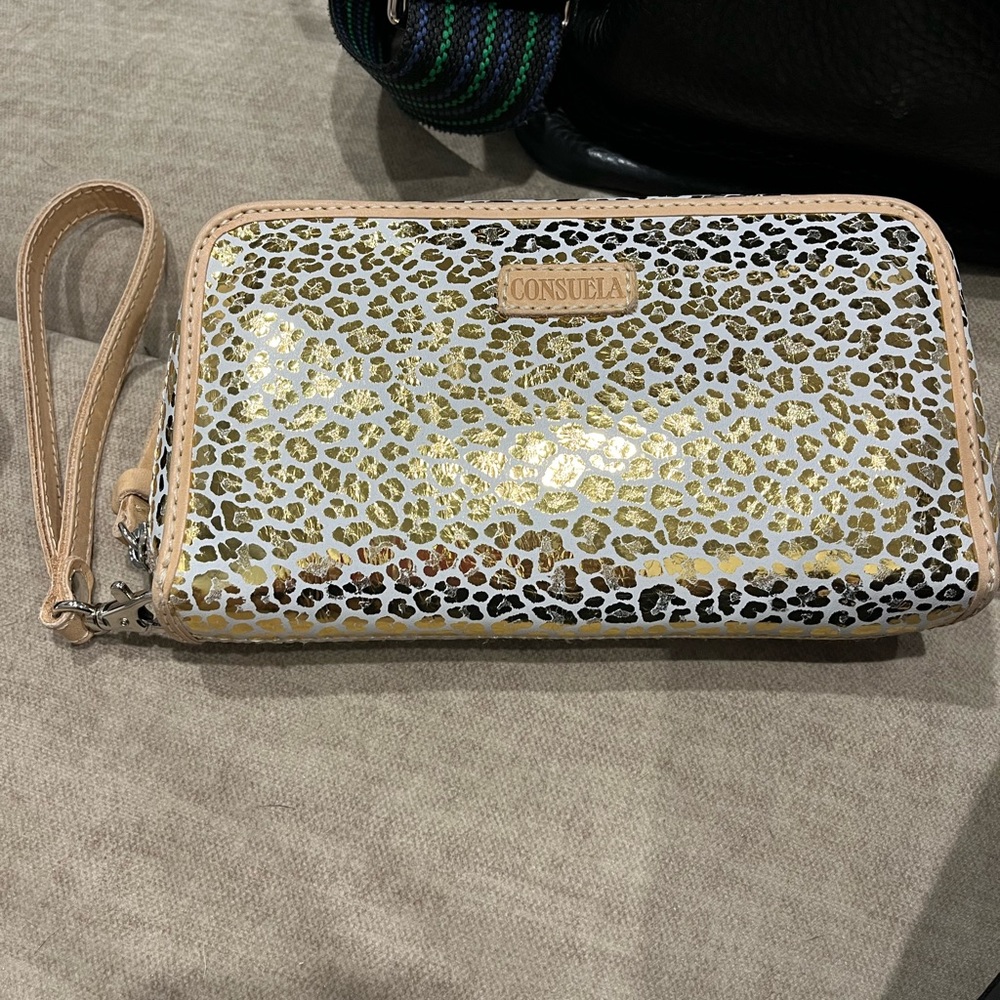 Consuela wristlet wallet. Kit print